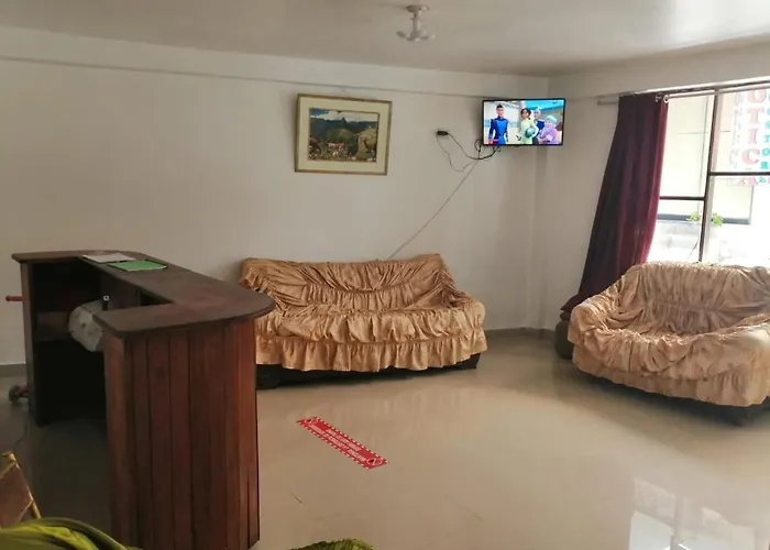Hotel Nustas 2*