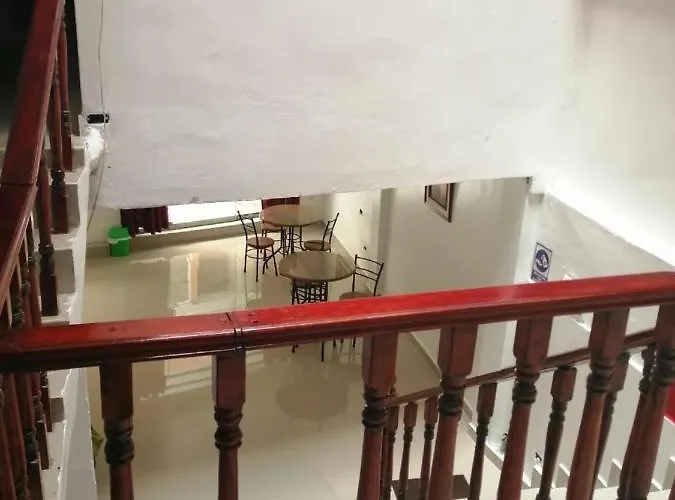Nustas Hotel 2*
